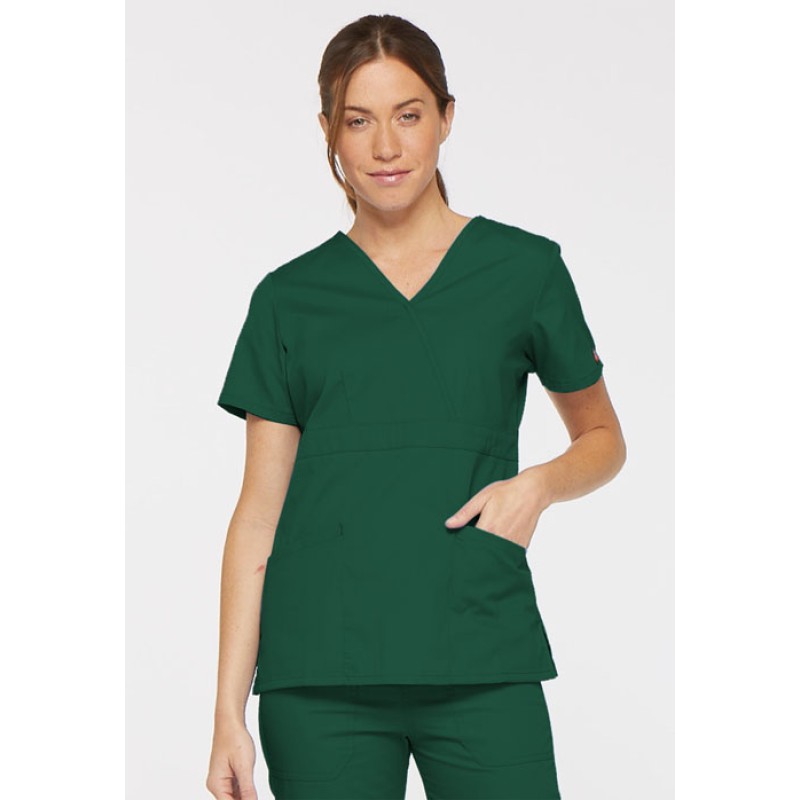 Filipina Médica Mock Wrap Dama.