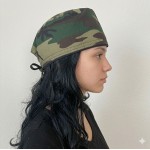 Gorro de tela camuflajeado